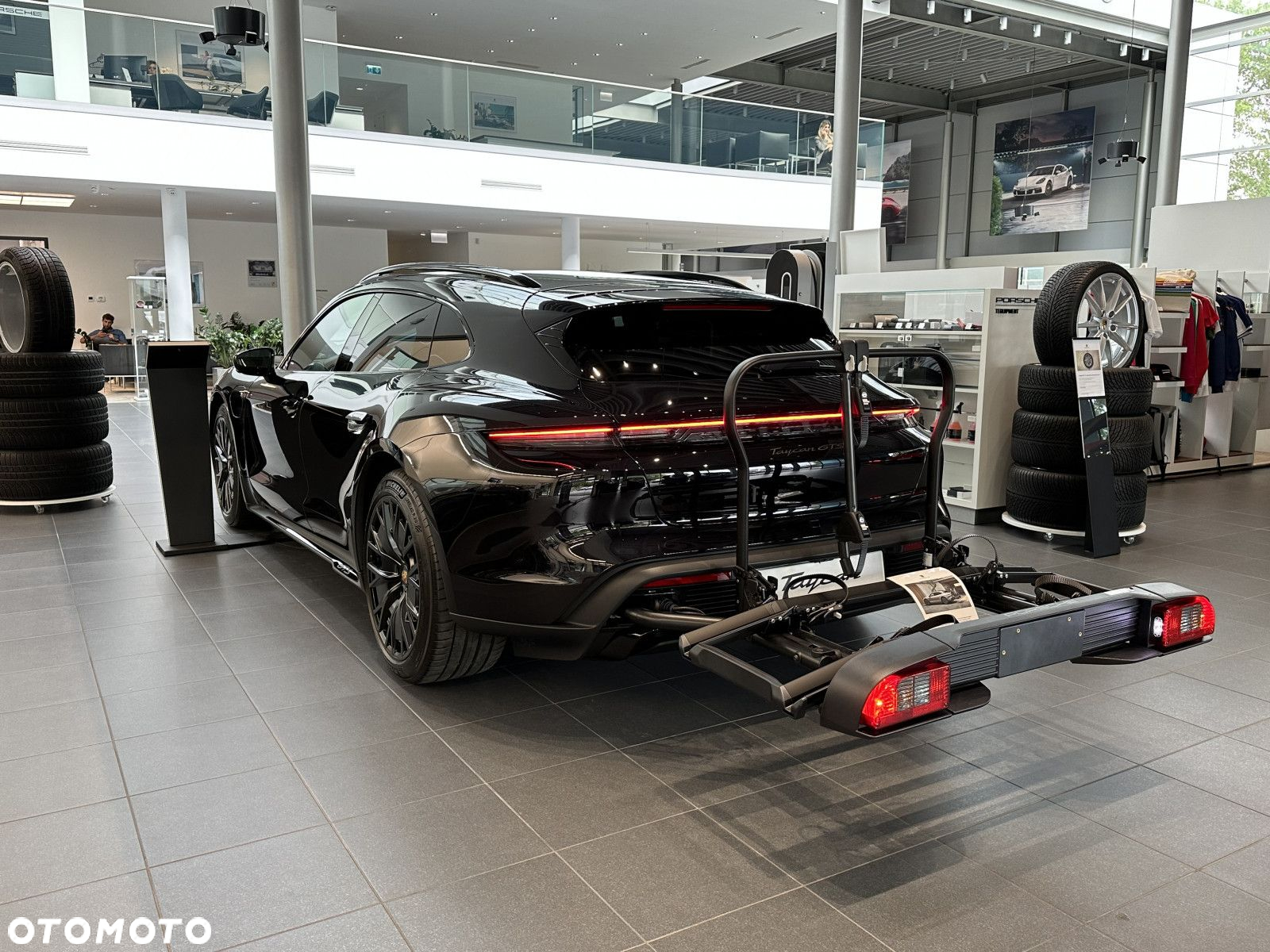 Porsche Taycan GTS Sport Turismo - 8