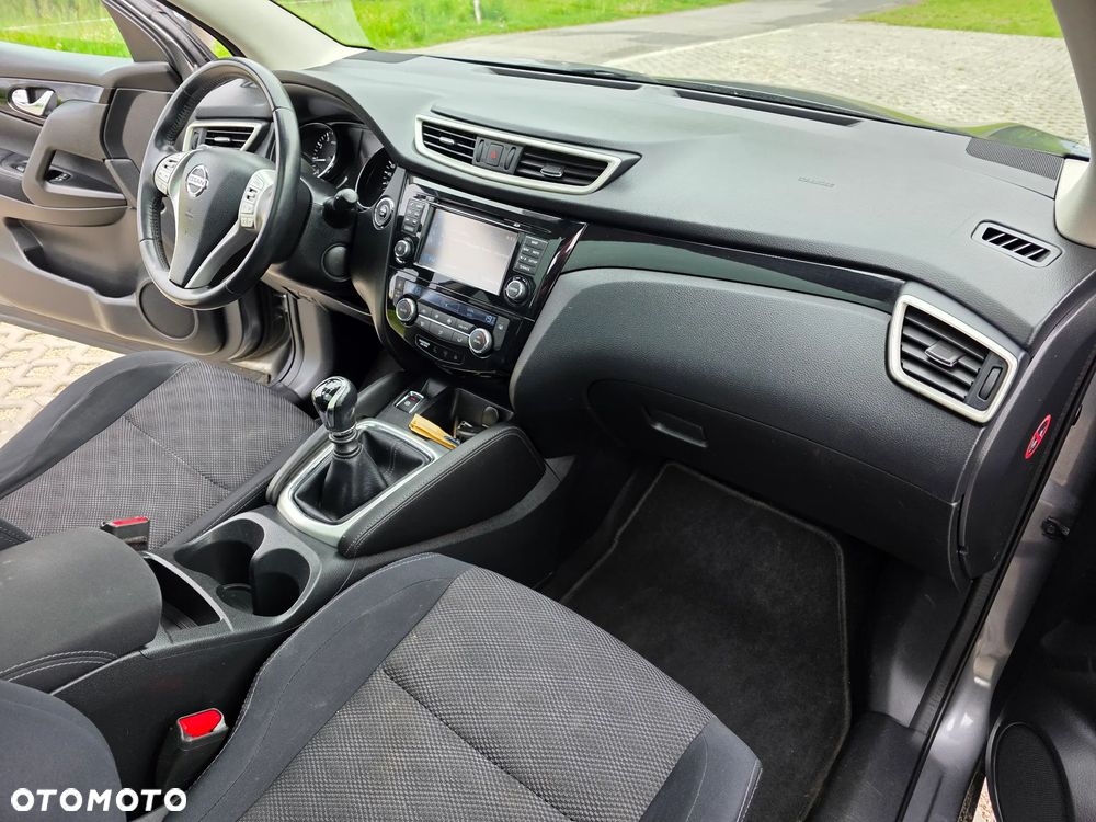 Nissan Qashqai 1.2 DIG-T N-Vision - 13