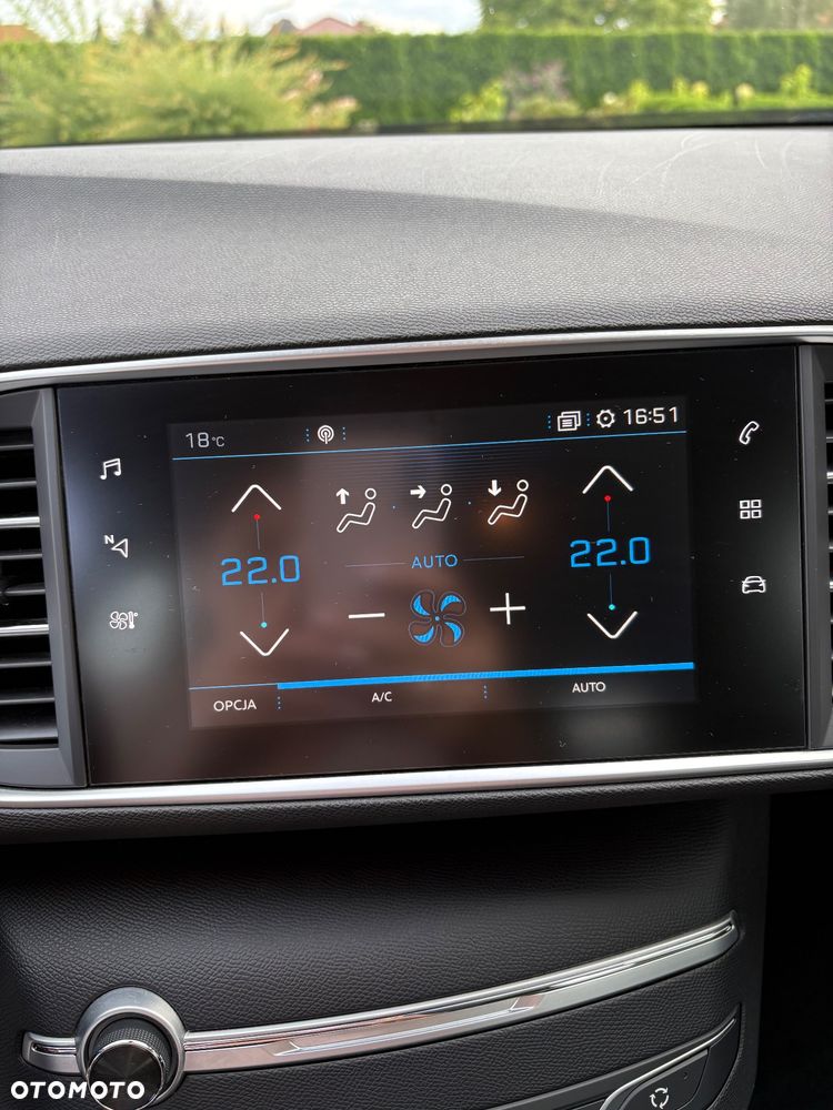 Peugeot 308 1.5 BlueHDi Active Pack Business S&S EAT8 - 23