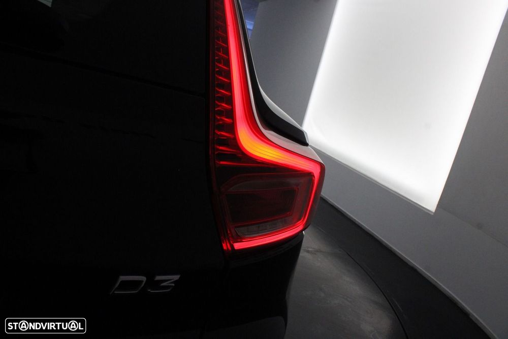 Volvo XC 40 2.0 D3 Momentum Plus Geartronic - 39