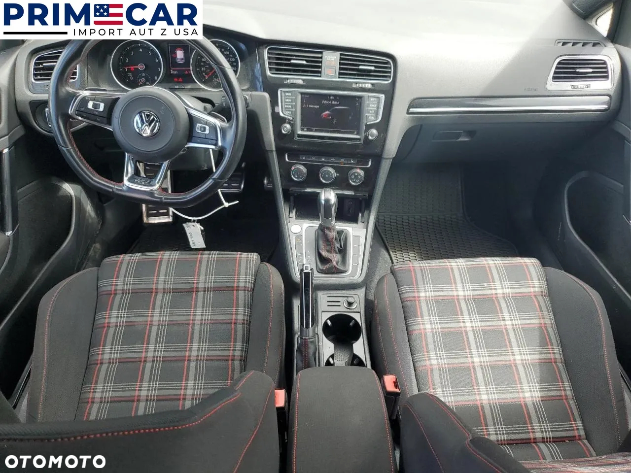 Volkswagen Golf - 8