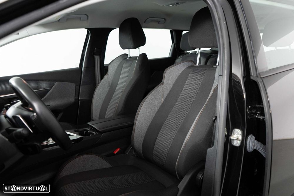 Peugeot 5008 1.2 PureTech Allure EAT8 - 10