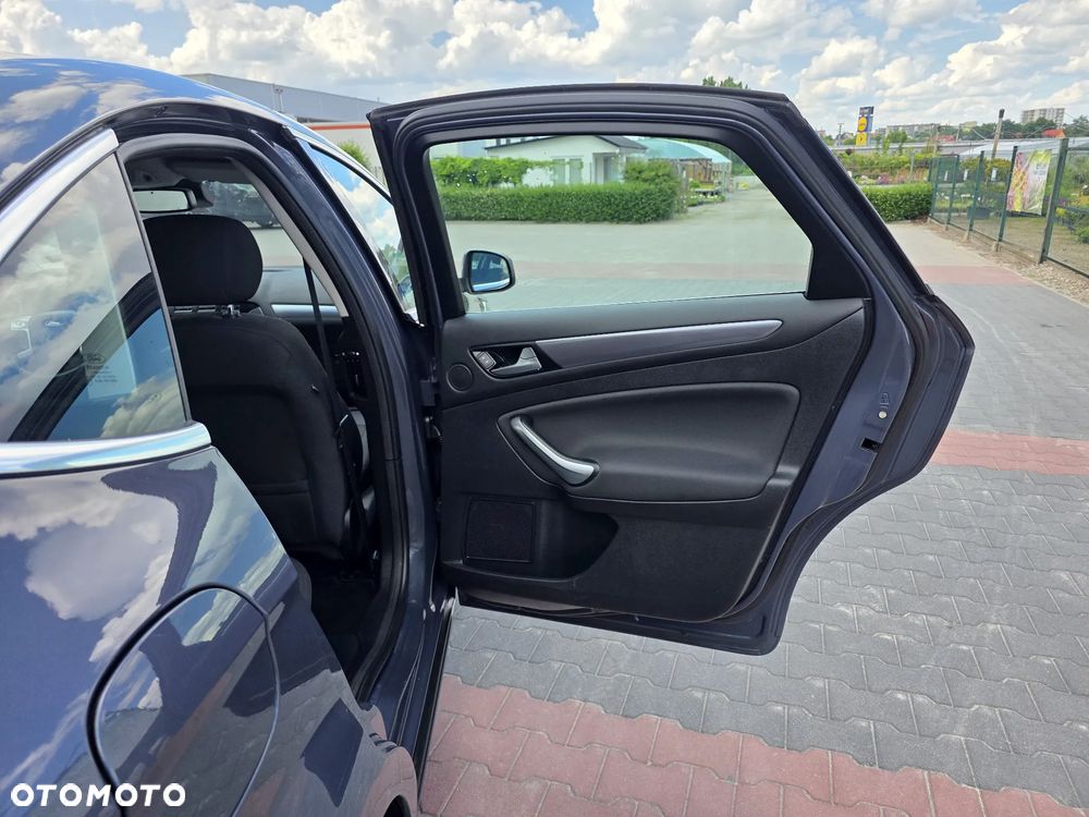 Ford Mondeo 1.6 Eco Boost Start-Stopp Titanium - 11