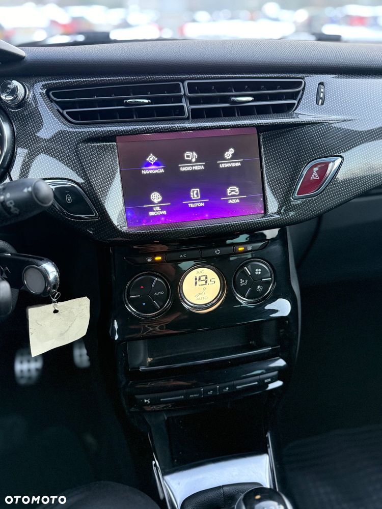 Citroën DS3 PureTech 130 Start & Stop CONNECTED CHIC - 17