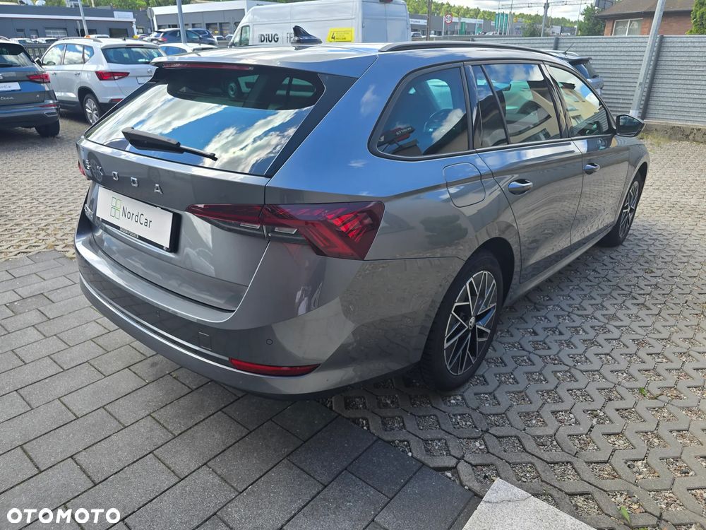 Skoda Octavia 2.0 TDI Selection DSG - 8