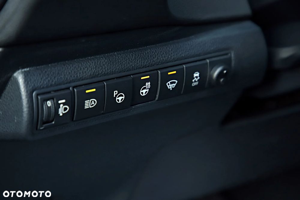 Toyota Corolla 2.0 Hybrid Executive - 15
