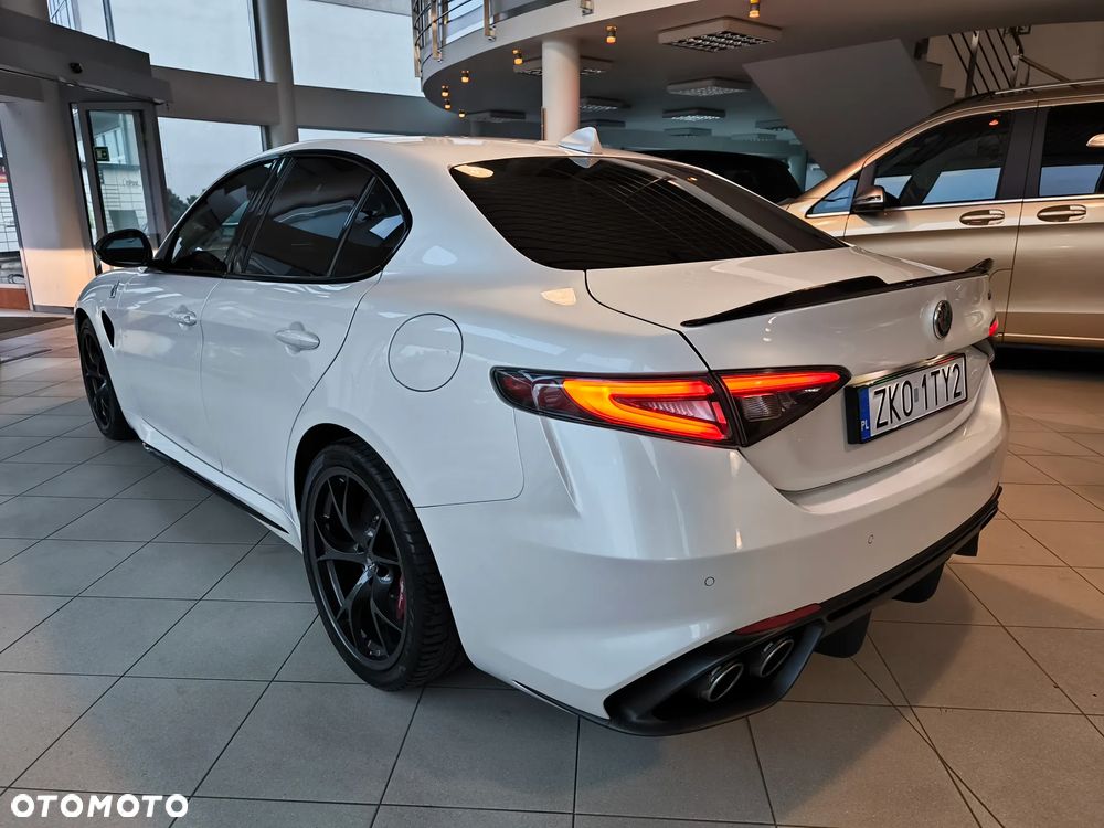 Alfa Romeo Giulia 2.9 Bi Turbo V6 Quadrifoglio - 6
