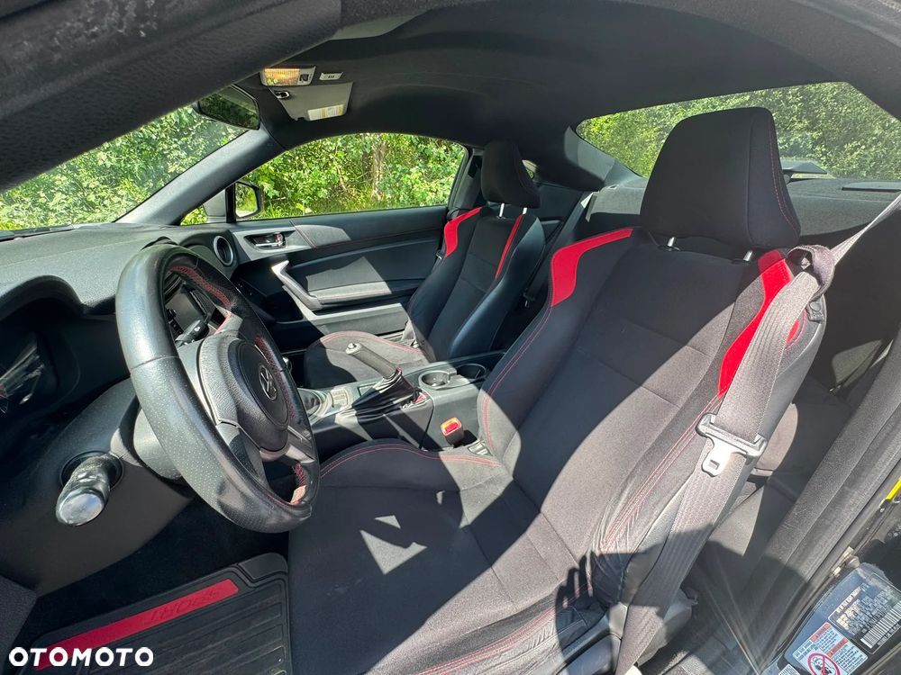 Toyota GT86 2.0 Active - 11
