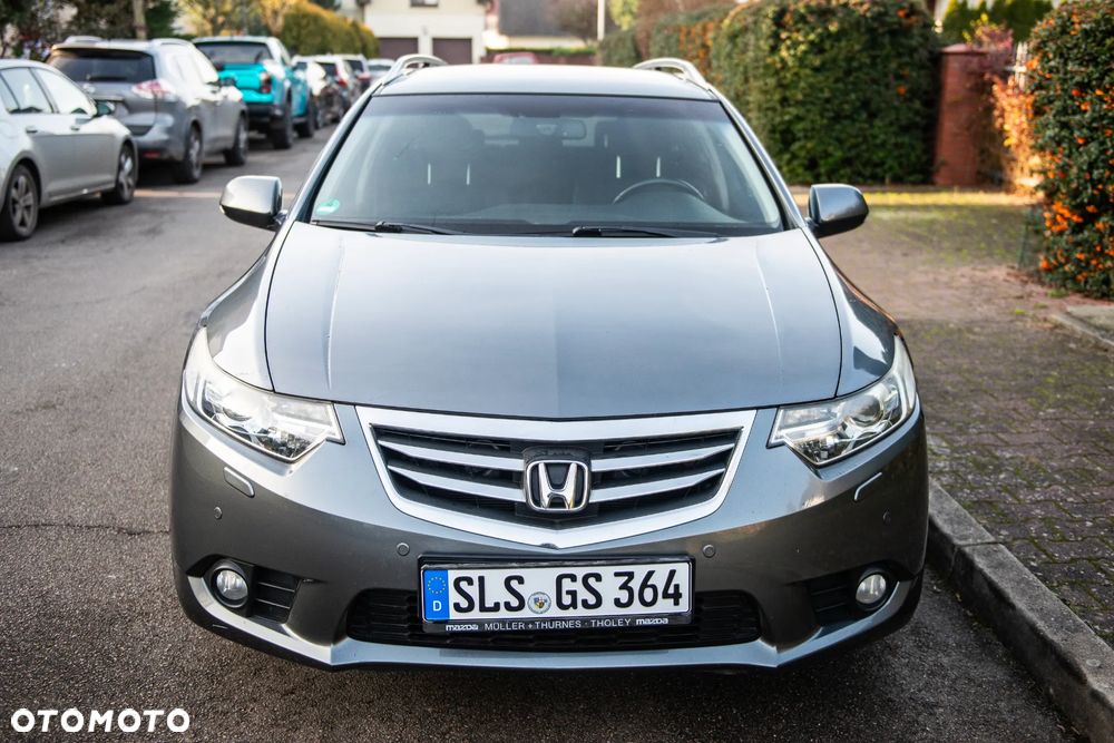 Honda Accord 2.0 Executive - 11