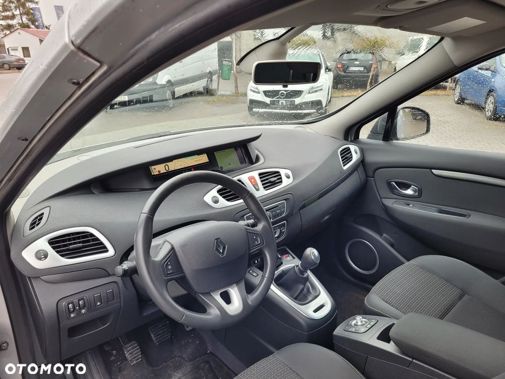 Renault Scenic TCe 130 Luxe - 23