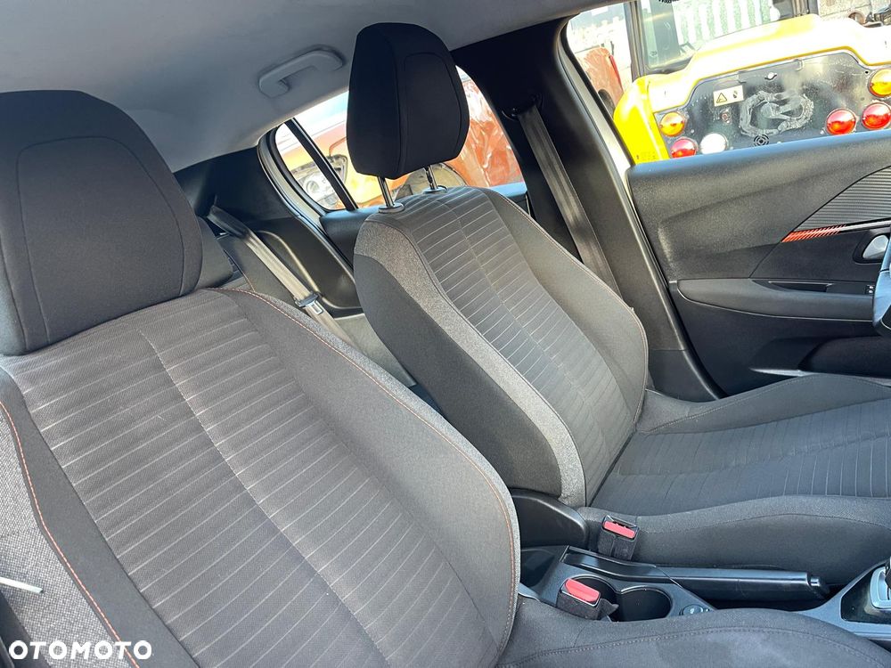 Peugeot 208 PureTech 100 EAT8 Allure Pack - 28