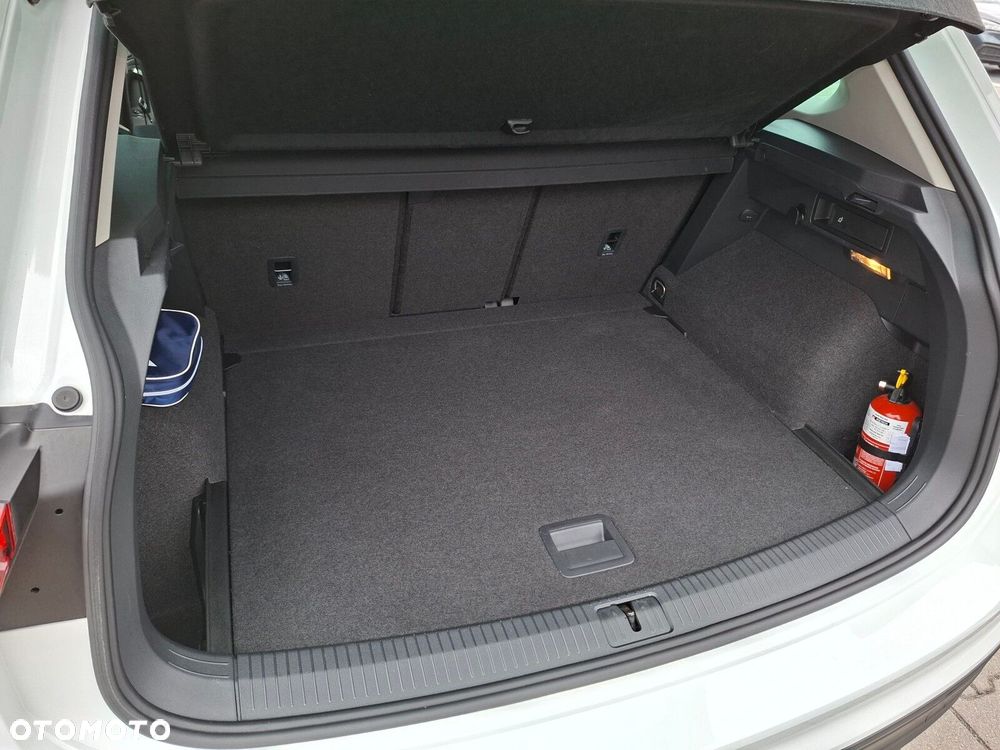 Volkswagen Tiguan - 13