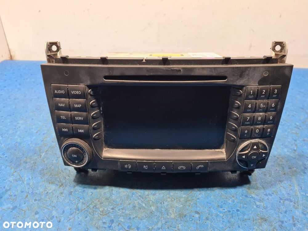 MERCEDES W203 LIFT RADIO A2038703589 - 1