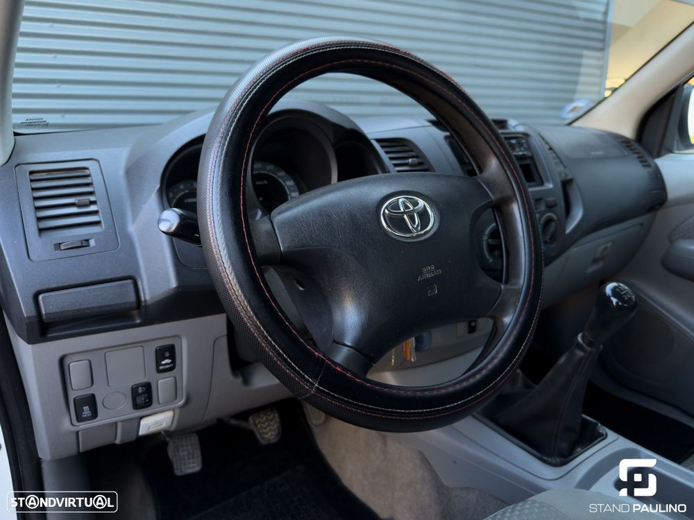 Toyota Hilux 2.5 D-4D 2WD CD - 27