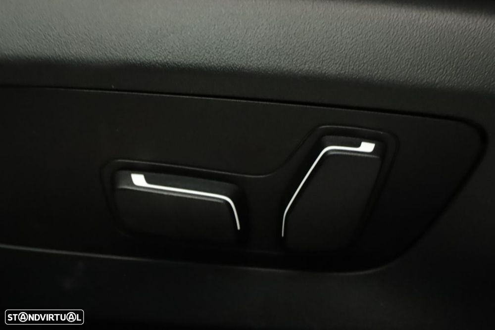 BMW 520 d Pack Desportivo M - 24