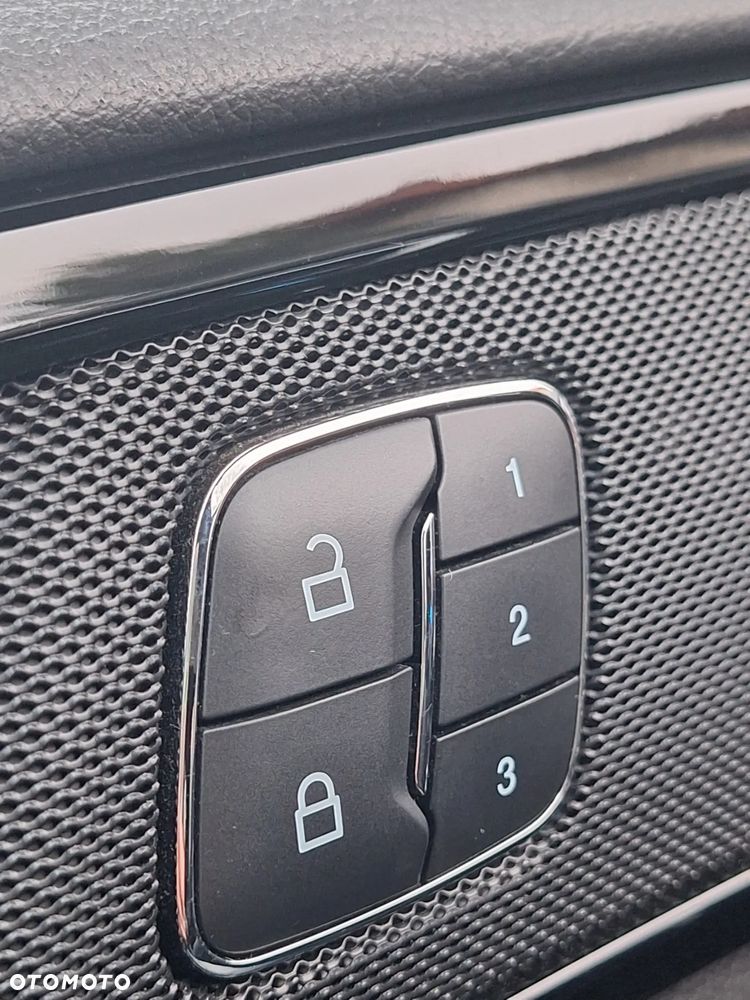 Ford Mondeo 2.0 Hybrid ST-Line Plus - 20