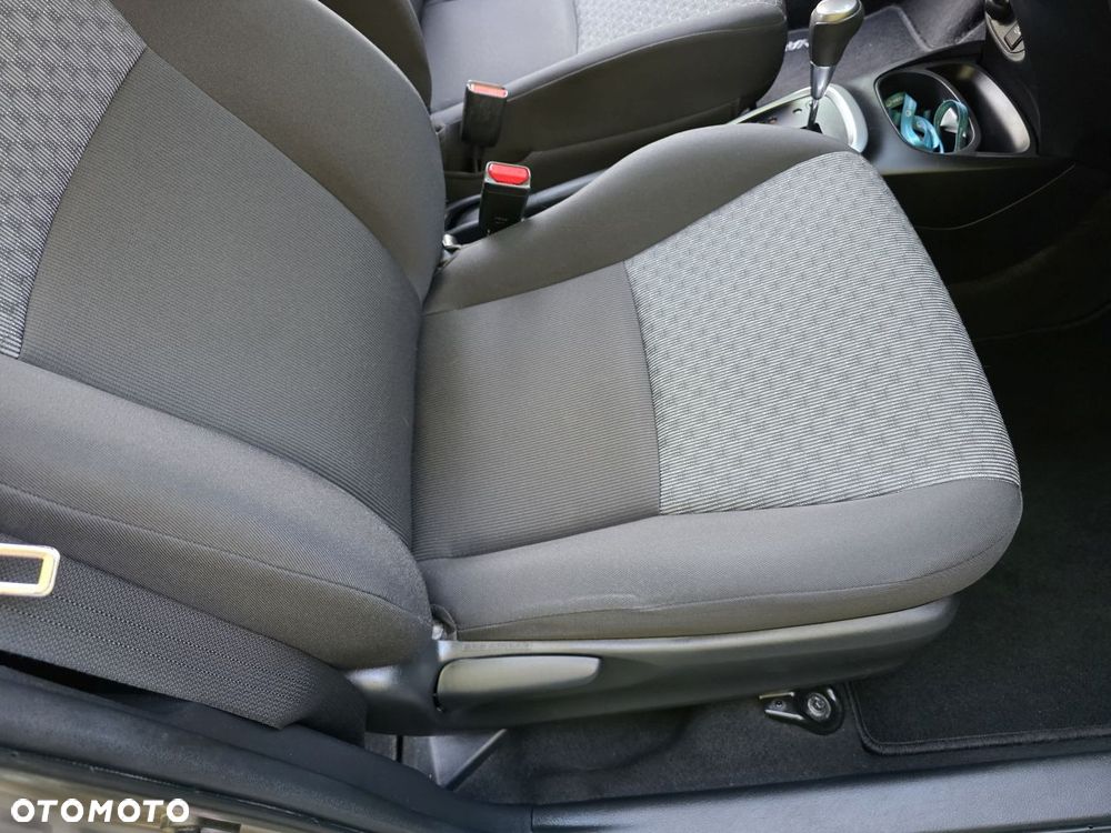 Toyota Yaris 1.33 Premium MS - 16