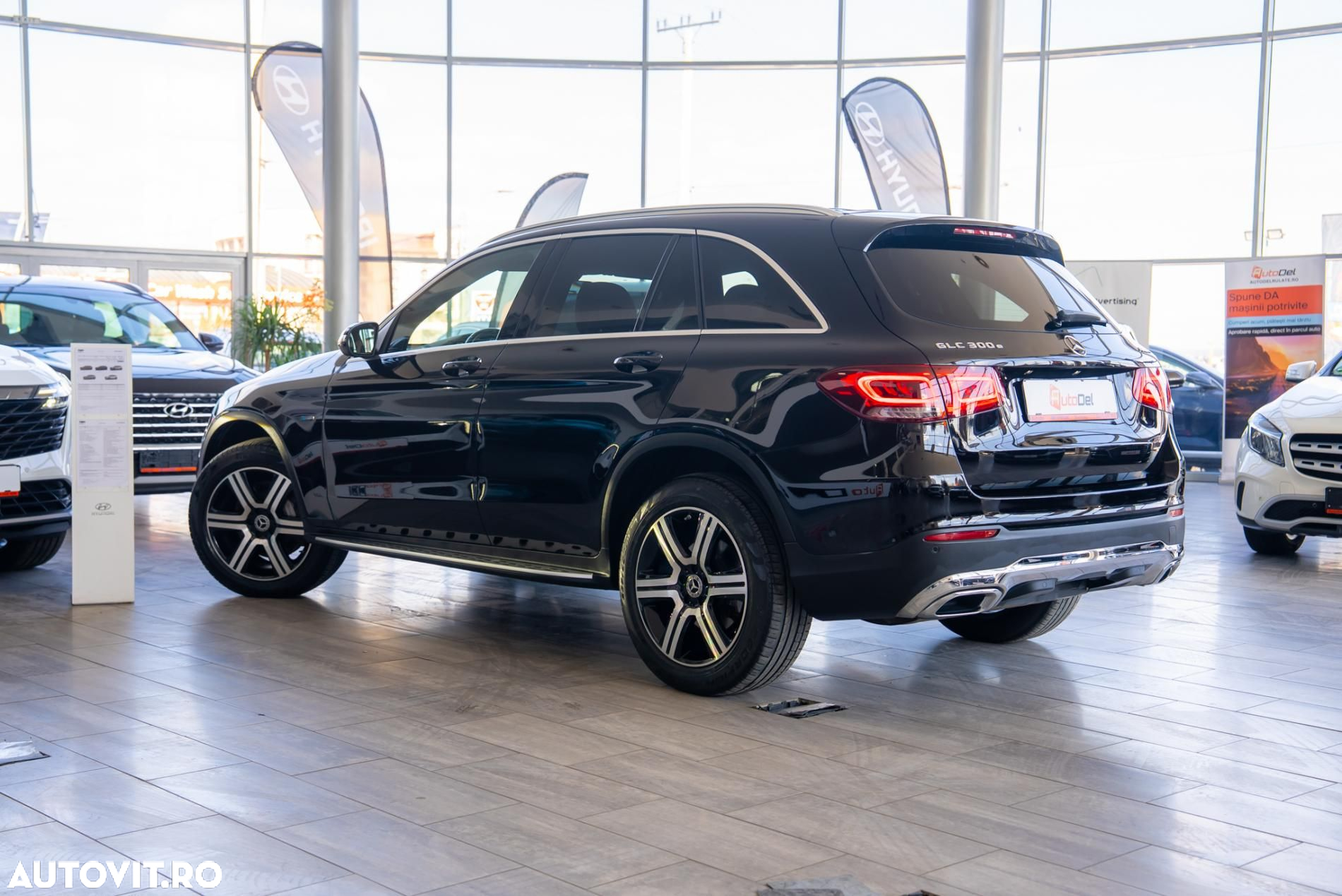 Mercedes-Benz GLC 300 e 4Matic 9G-TRONIC - 3
