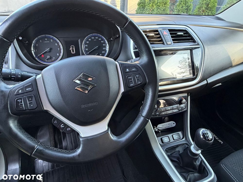 Suzuki SX4 S-Cross - 16