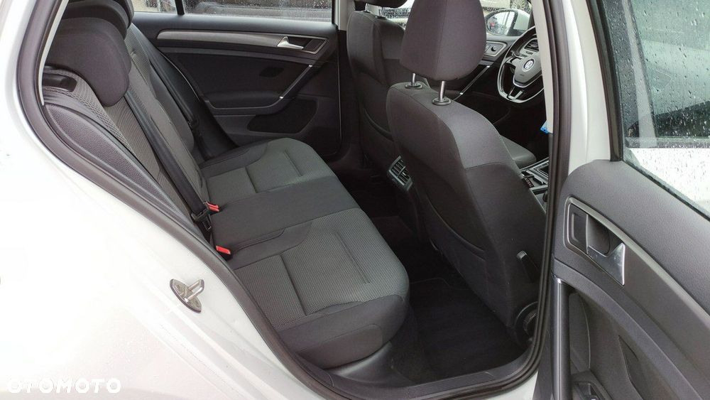 Volkswagen Golf 2.0 TDI (BlueMotion Technology) Comfortline - 21