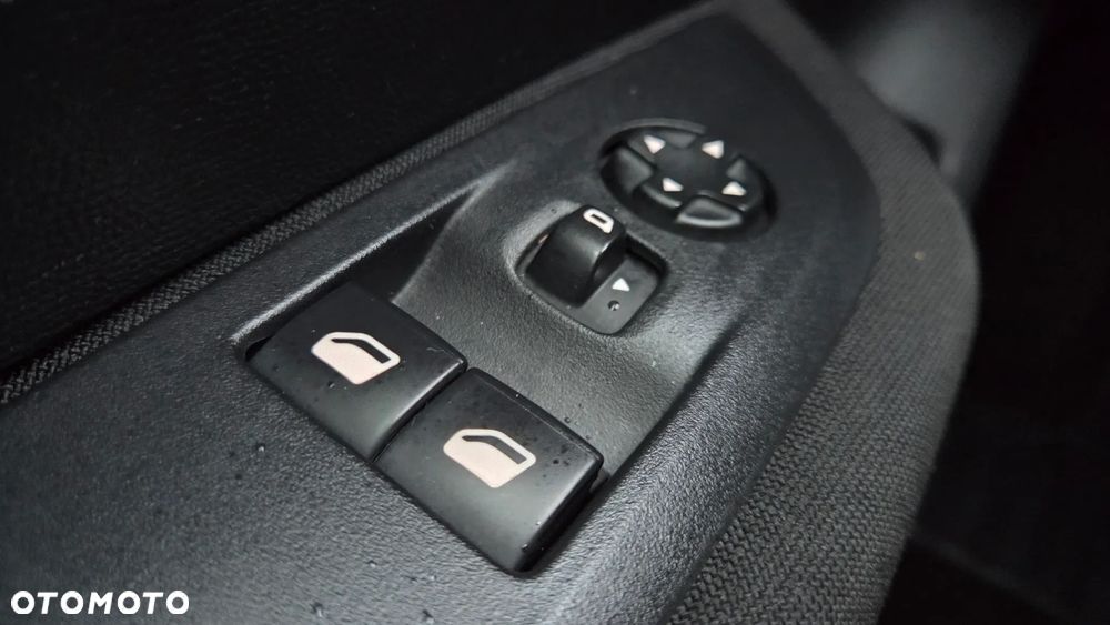 Peugeot 208 PureTech 75 Active Pack - 14