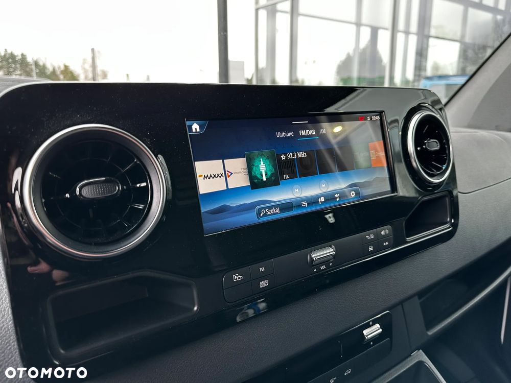 Mercedes-Benz Sprinter - 21