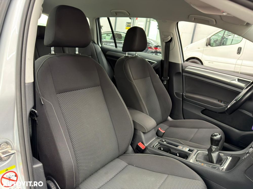 Volkswagen Golf 1.6 TDI SCR Comfortline - 27