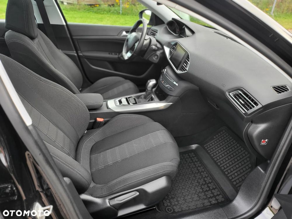 Peugeot 308 BlueHDi FAP 120 EAT6 Stop & Start Allure - 22