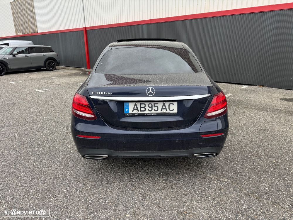 Mercedes-Benz E 300 de AMG Line - 5
