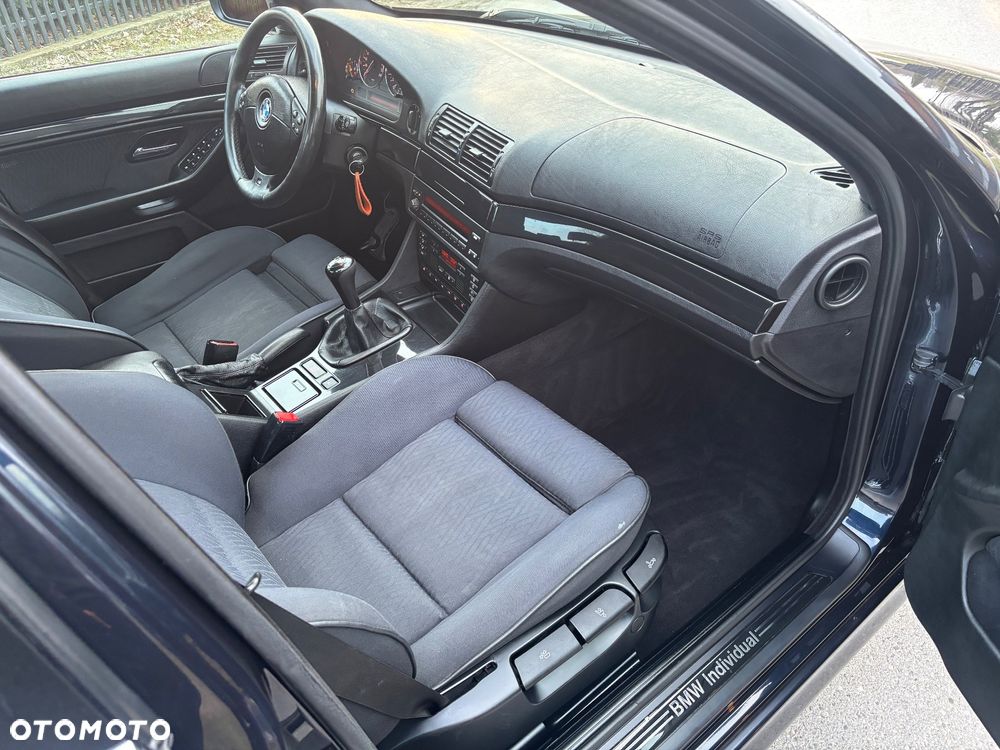 BMW Seria 5 523i - 10