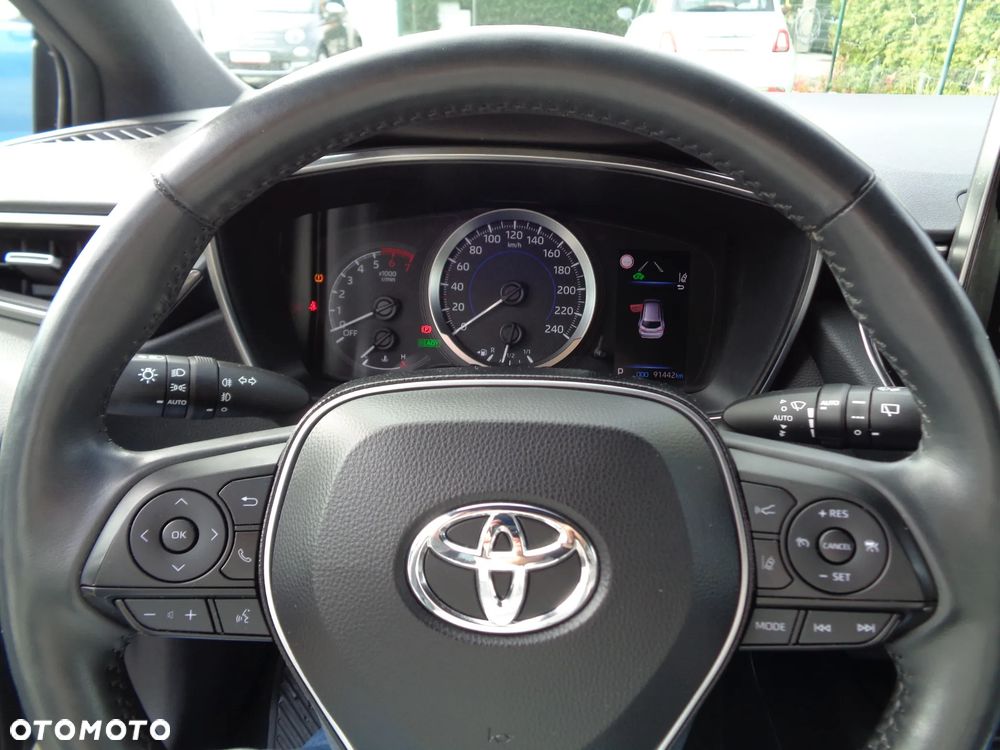 Toyota Corolla - 9