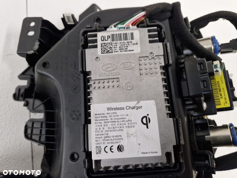 KIA SPORTAGE 4 IV RAMKA GNIAZDO USB ŁADOWARKA INDUKCYJNA 84680-F1160 95560-D9100 - 5