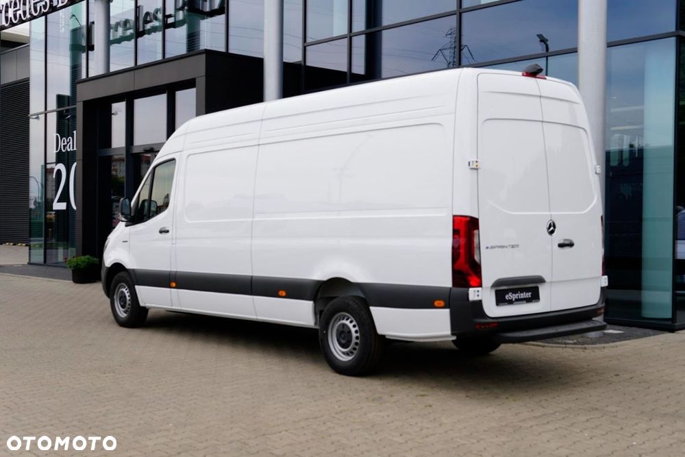 Mercedes-Benz eSprinter - 5