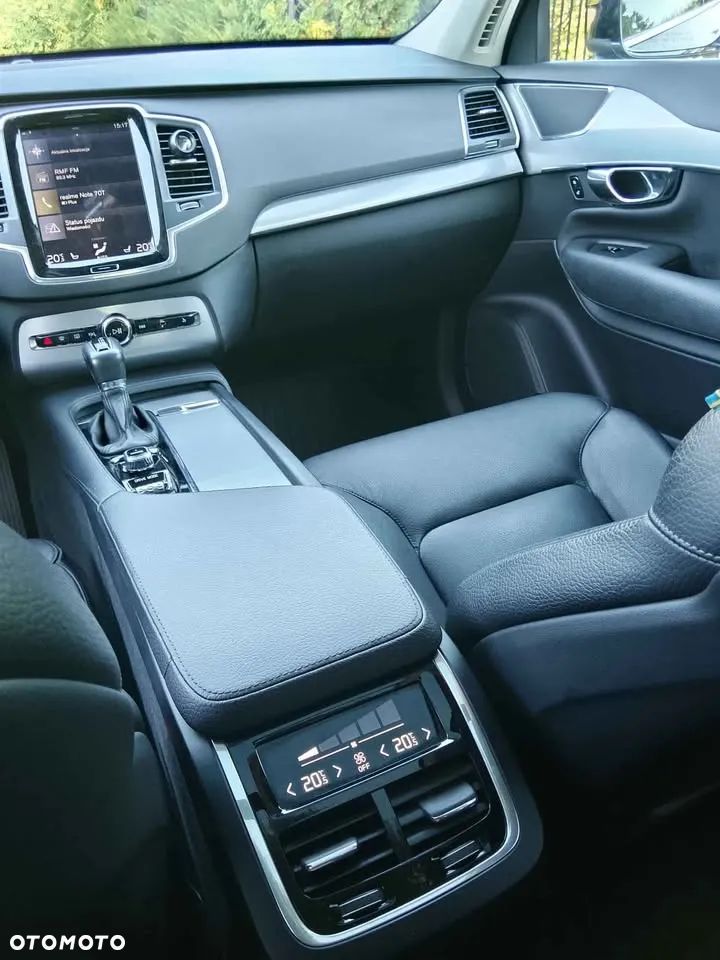 Volvo XC 90 T6 AWD Momentum 7os - 22