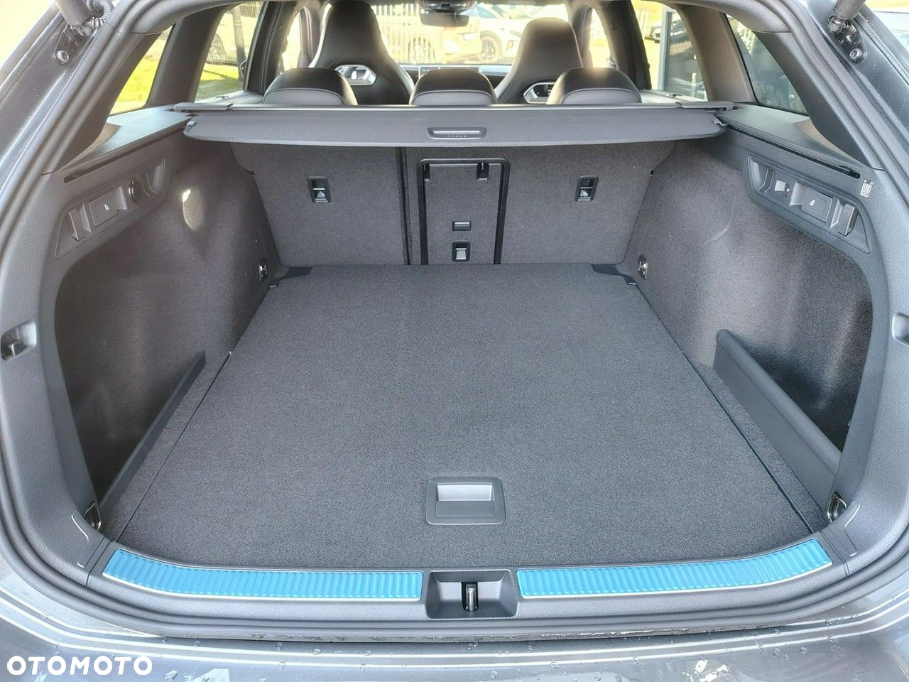 Volkswagen Passat - 11