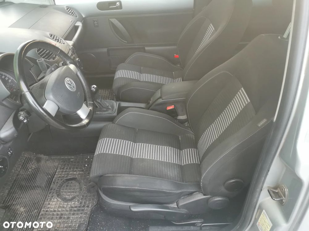 Volkswagen New Beetle 1.6 - 7