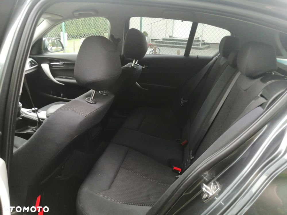BMW Seria 1 116d Sport Line - 22