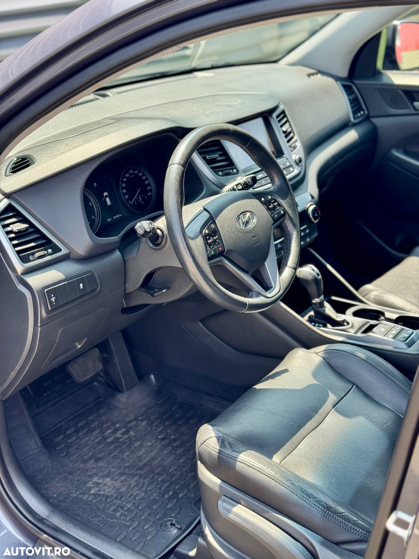 Hyundai Tucson 2.0 CRDI 4WD Automatik Style - 9