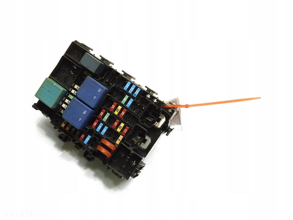 SKRZYNKA BEZPIECZNIKÓW RENAULT MEGANE IV 1.2 TCE 243800453R - 1