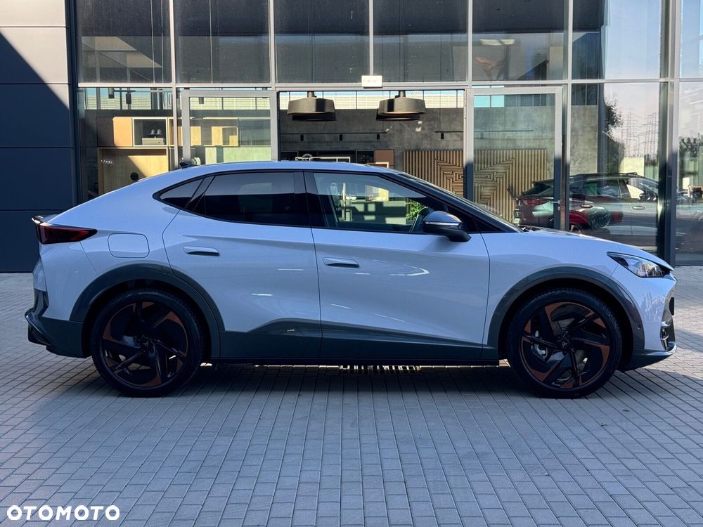 Cupra Tavascan - 6