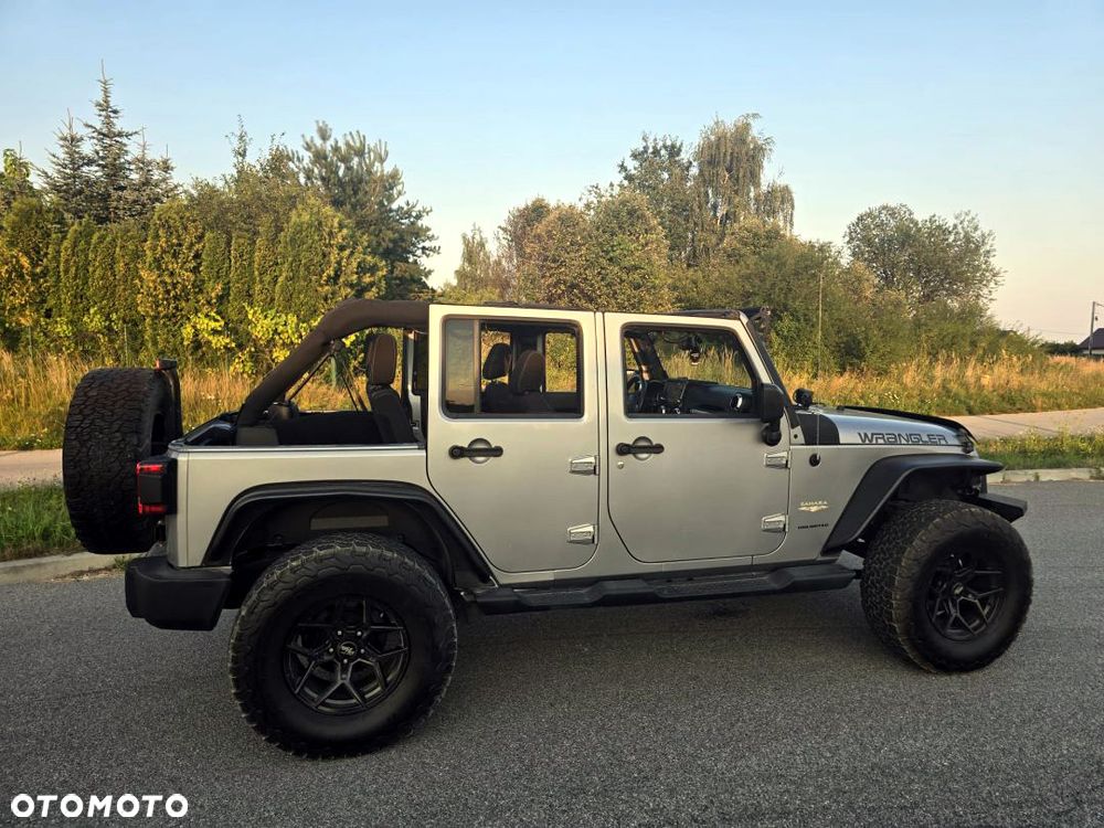 Jeep Wrangler 3.6 Unlim Sahara - 19