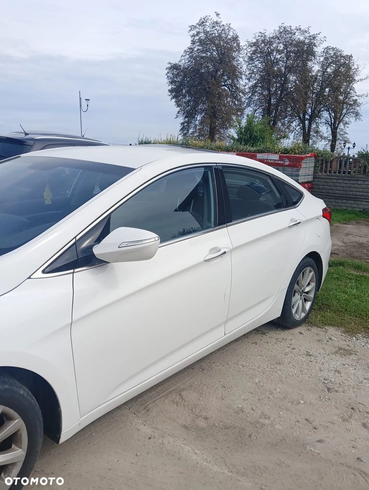 Hyundai i40 1.7 CRDi Comfort - 2