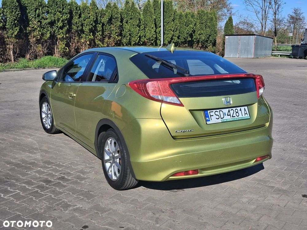 Honda Civic 1.4 i-VTEC Comfort - 11