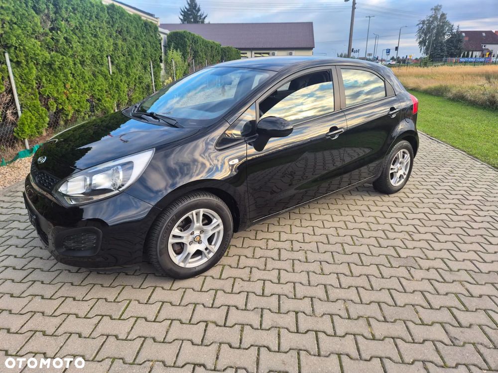 Kia Rio - 2
