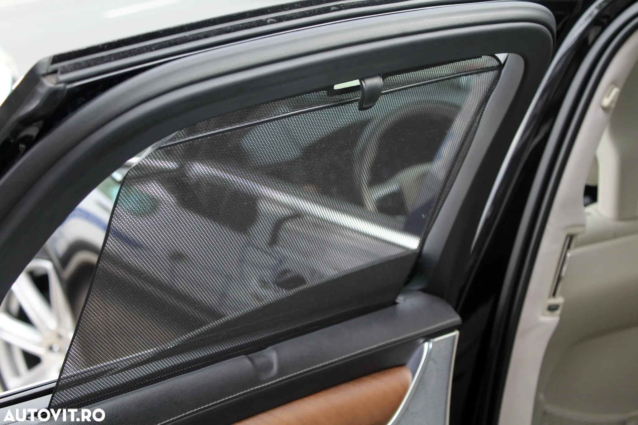 Volvo S90 D5 AWD Geartronic Inscription - 24