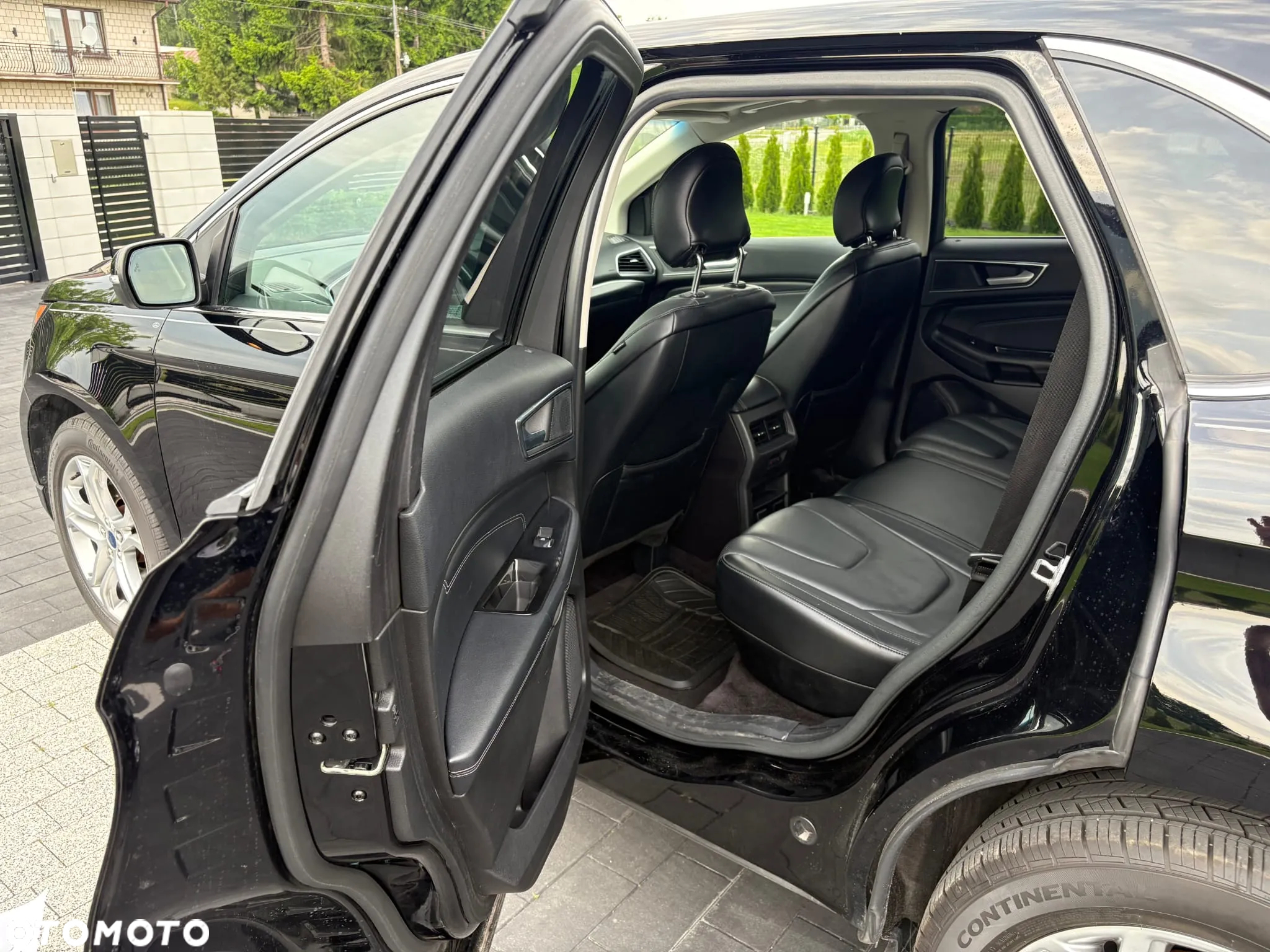 Ford Edge - 11