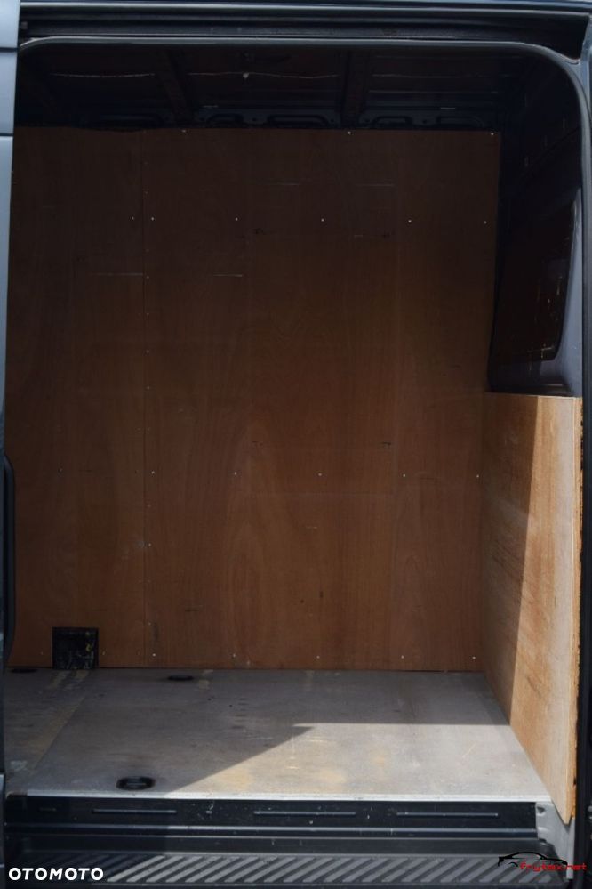 Volkswagen Crafter L2H2 - 16