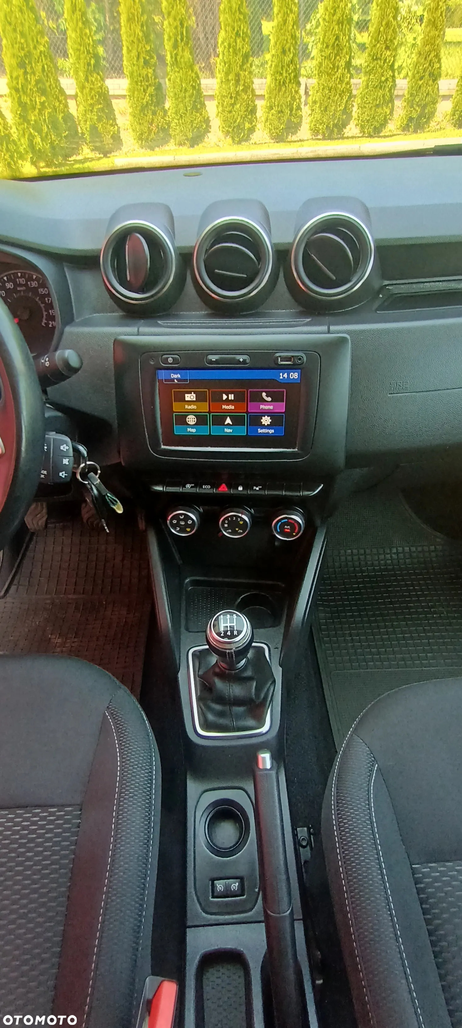Dacia Duster 1.6 SCe Prestige - 24