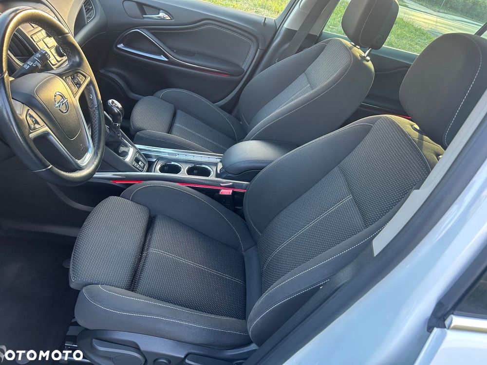 Opel Zafira - 15