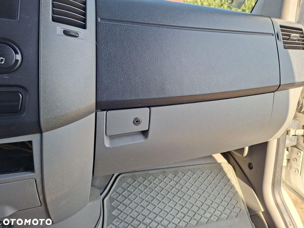 Mercedes-Benz SPRINTER - 12